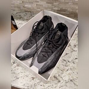 Mens Basketball Shoes